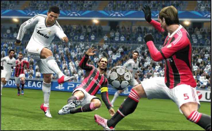 تحميل بيس 2013 PES الاصلية للكمبيوتر بالتعليق العربي